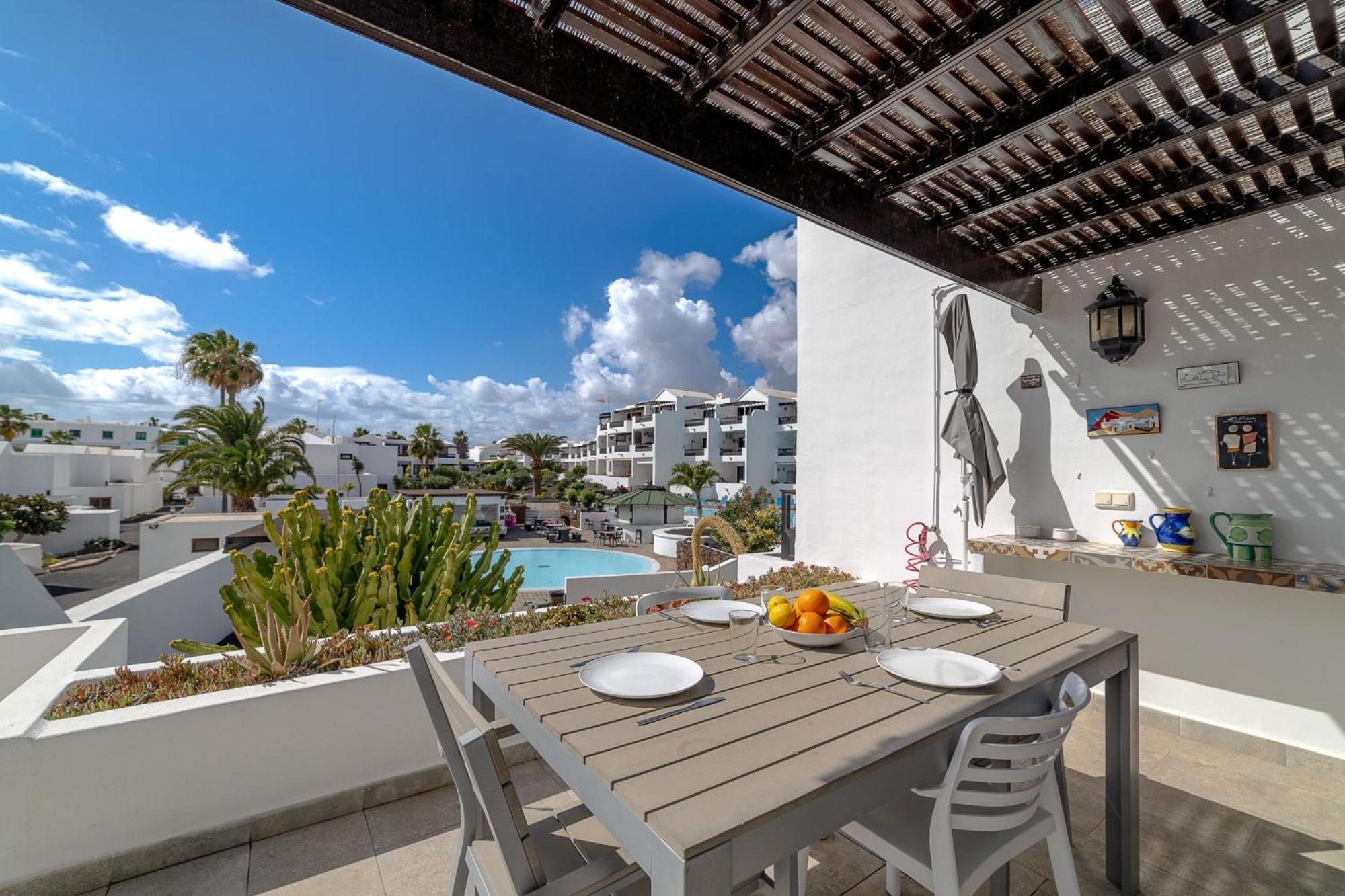 Playa Bastian 2 Habs 2 Banos Y Super Terraza Apartment Costa Teguise Ngoại thất bức ảnh